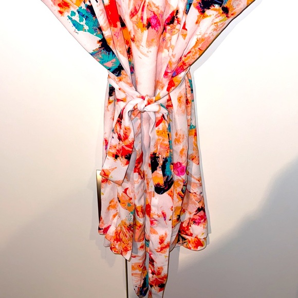 Ava & Viv abstract floral tunic top - Picture 5 of 7